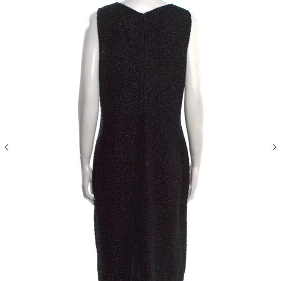 St. John (Saks Fifth Avenue) - Picture 3 of 3